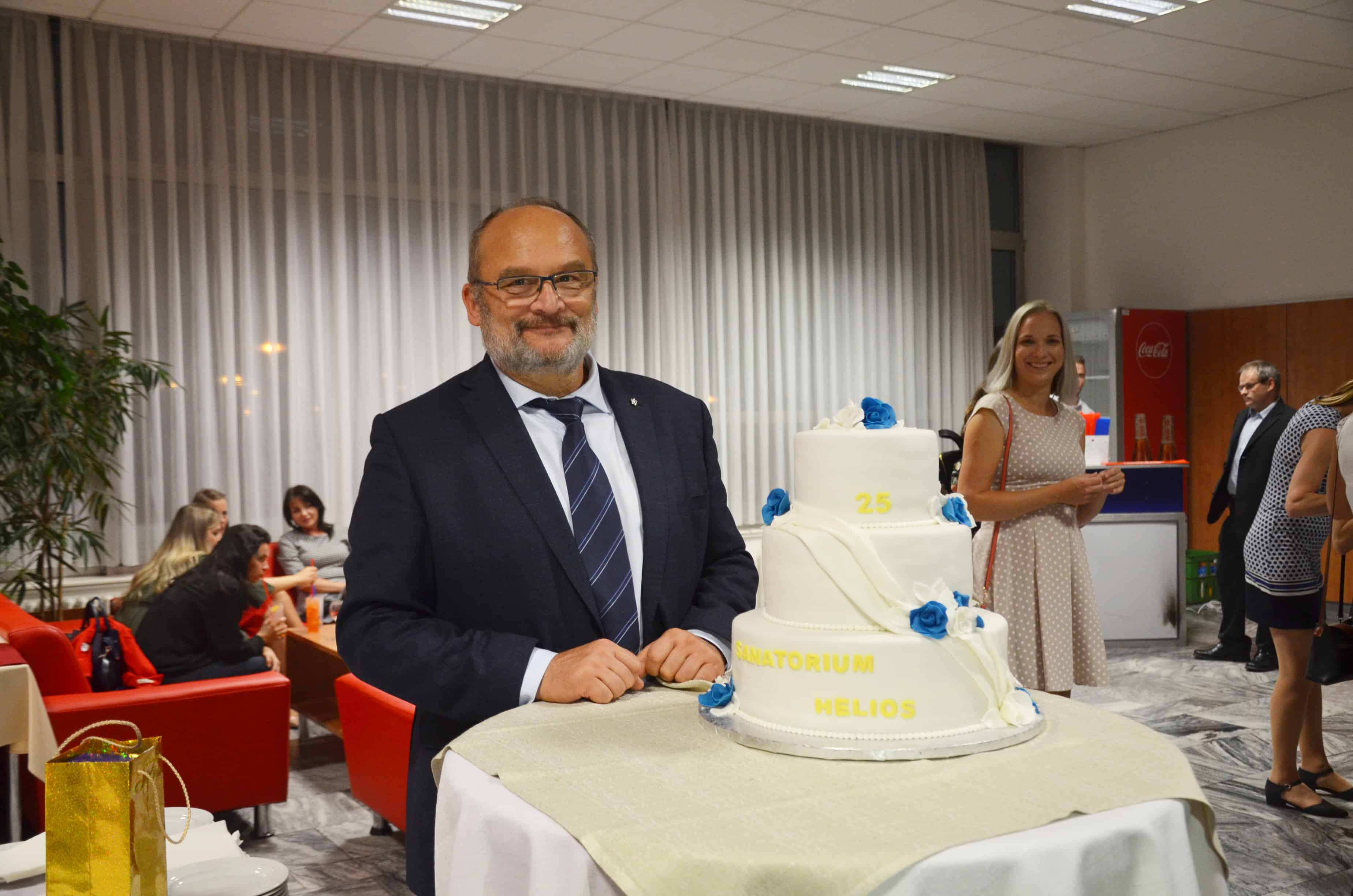 Conferenza tenutasi in occasione del 25 ° anniversario della fondazione del Sanatorium Helios